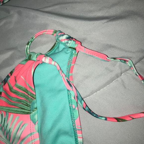 Bathing suit - Picture 3 of 4